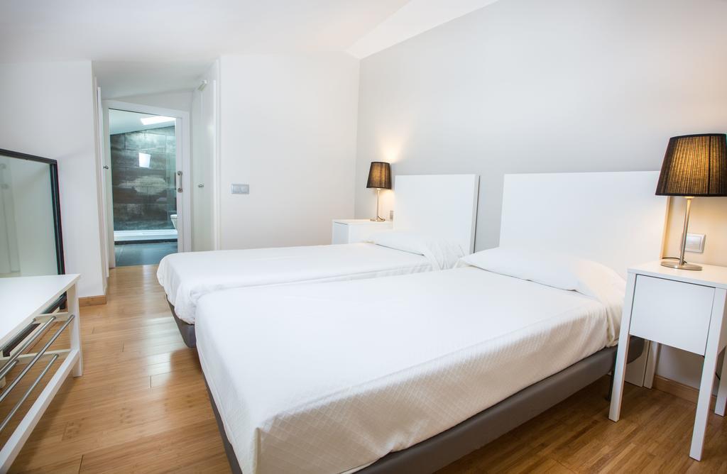 Housing Ginesta 9